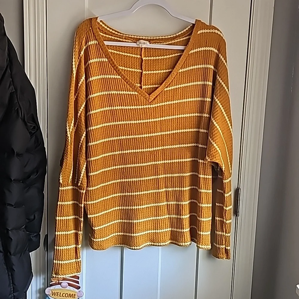 Womens BiBi waffle print long sleeve top. Mustard and white. Sz medium - Picture 1 of 4